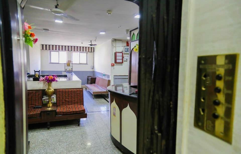 Hotel Happy Home Mumbai Exterior foto