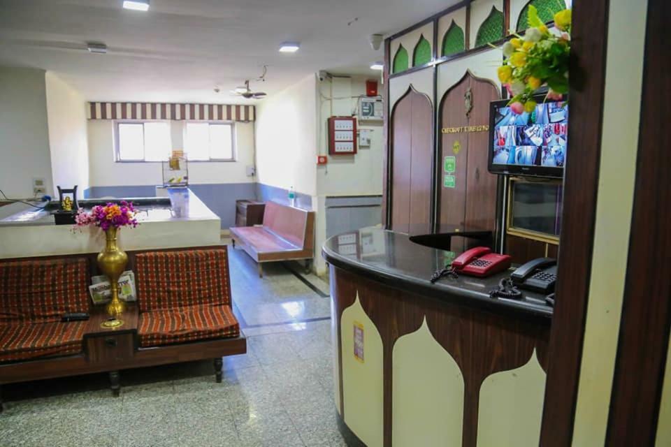 Hotel Happy Home Mumbai Exterior foto
